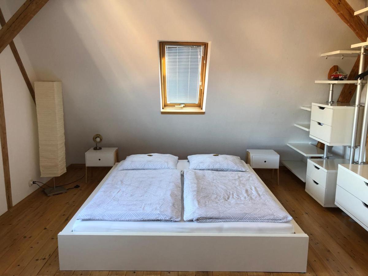 יינה Attraktives 2-Zimmer-Apartment Mit Ausblick מראה חיצוני תמונה